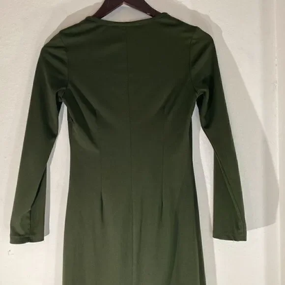 Vintage (like new) 70s style witchy vibes hunter green dress